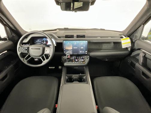 2026 Land Rover Defender 110 V8