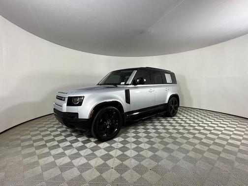 2024 Land Rover Defender 110 P400 X-Dynamic SE