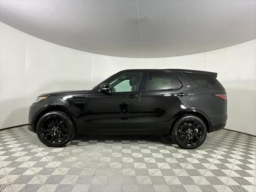 2025 Land Rover Discovery P360 Dynamic SE