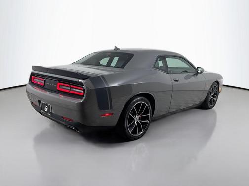Destroyer Gray Clearcoat 2018 Dodge Challenger R/T 392