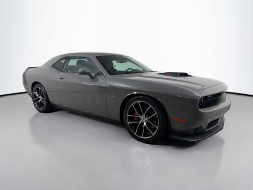 Destroyer Gray Clearcoat 2018 Dodge Challenger R/T 392
