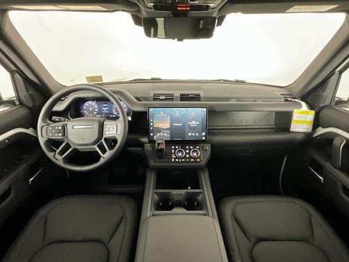 2026 Land Rover Defender P400 X-Dynamic SE