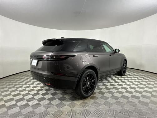 2026 Land Rover Range Rover Velar P400 Dynamic SE