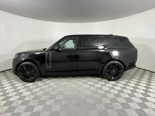 2025 Land Rover Range Rover P530 SE 7 Seat