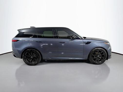 Varesine Blue Metallic 2025 Land Rover Range Rover Sport SE