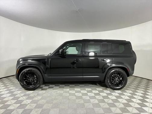 2025 Land Rover Defender 110 P300