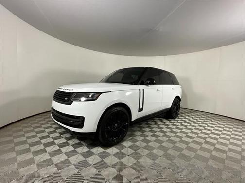 2025 Land Rover Range Rover P530 SE