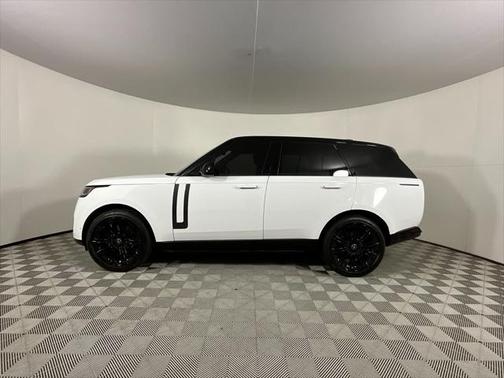 2025 Land Rover Range Rover P530 SE
