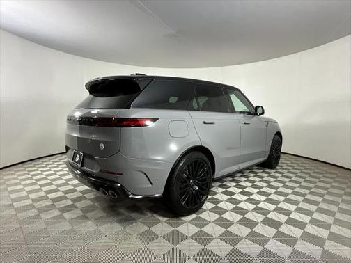 2025 Land Rover Range Rover Sport P635 SV Edition Two