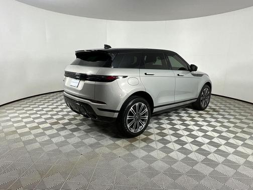 Santorini Black Metallic 2026 Land Rover Range Rover Evoque Dynamic SE