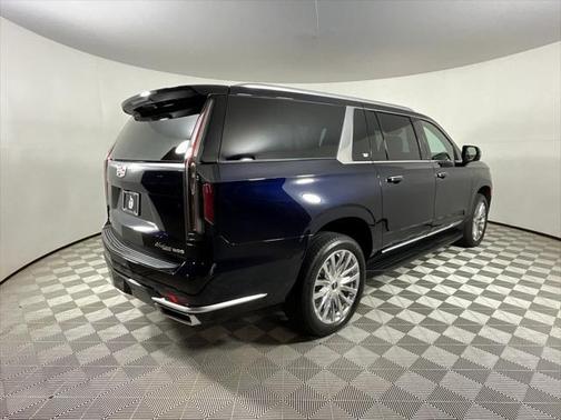 2024 Cadillac Escalade ESV Premium Luxury