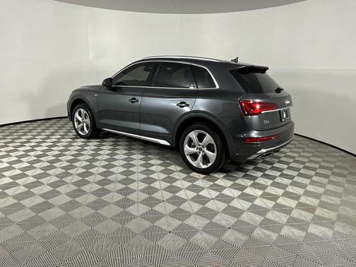 2023 Audi Q5 45 S line Premium Plus