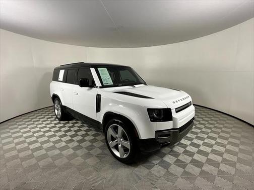 2023 Land Rover Defender 130 X-Dynamic SE