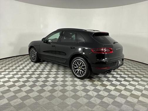 2018 Porsche Macan Base