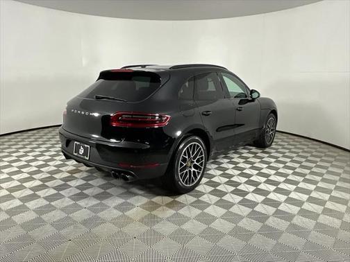 2018 Porsche Macan Base