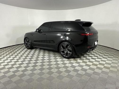 2024 Land Rover Range Rover Sport SE