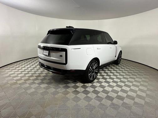 2023 Land Rover Range Rover P530 SE