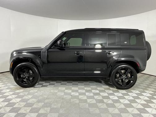 2023 Land Rover Defender 110 X-Dynamic SE