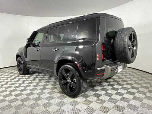 2023 Land Rover Defender 110 X-Dynamic SE