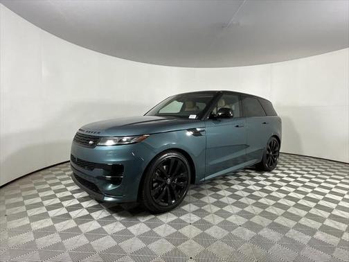 2025 Land Rover Range Rover Sport SE