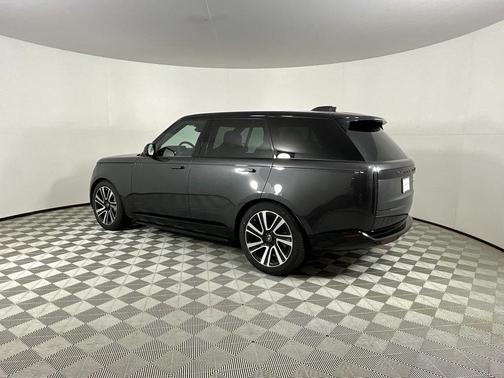 2023 Land Rover Range Rover P400 SE