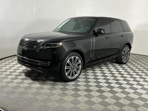 2024 Land Rover Range Rover P530 SE