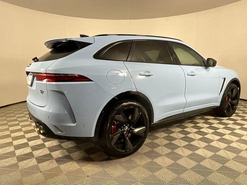 2026 Jaguar F-PACE SVR