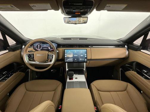 Santorini Black Metallic 2026 Land Rover Range Rover P530 Autobiography