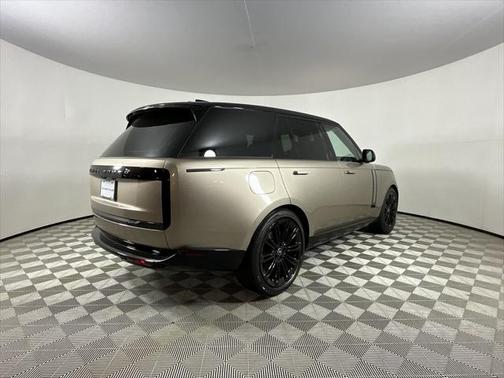 2025 Land Rover Range Rover P530 SE