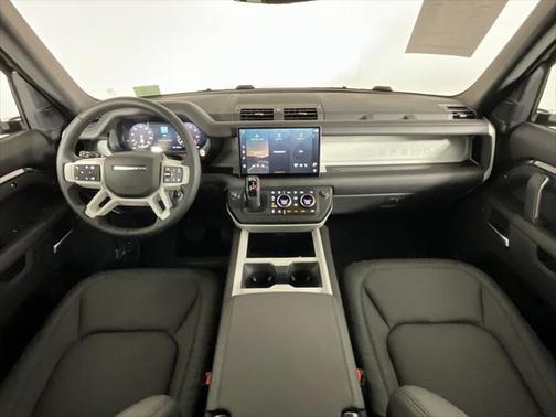 2025 Land Rover Defender 130 P400 X-Dynamic SE
