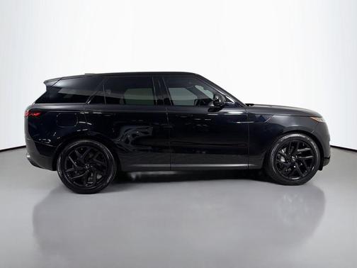Santorini Black Metallic 2023 Land Rover Range Rover Sport SE