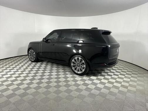 2023 Land Rover Range Rover P400 SE