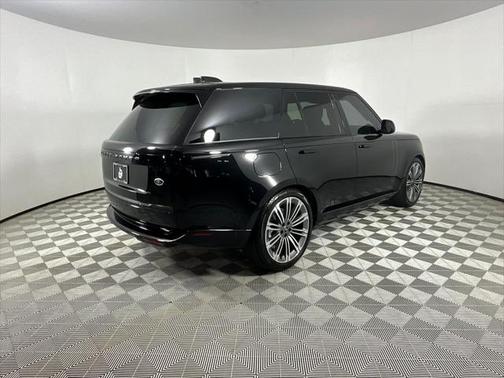 2023 Land Rover Range Rover P400 SE