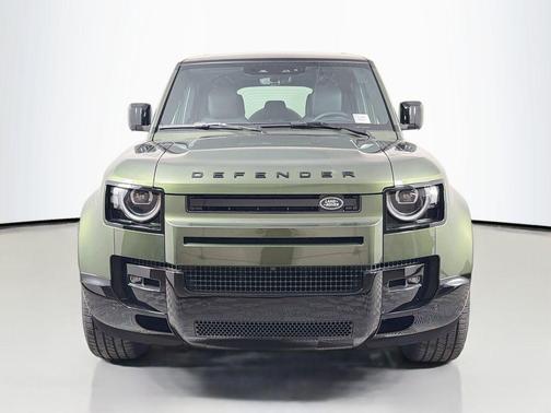 Woolstone Green Metallic 2026 Land Rover Defender P400 X-Dynamic SE