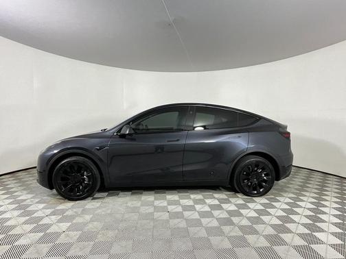 2024 Tesla Model Y Long Range Dual Motor All-Wheel Drive