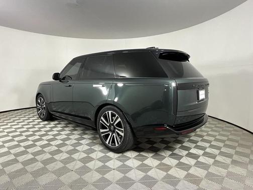 2023 Land Rover Range Rover P530 SE