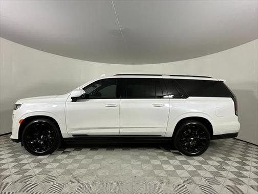 2023 Cadillac Escalade ESV Sport Platinum