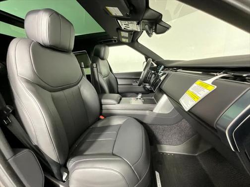 2025 Land Rover Range Rover P530 SE