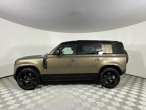 2025 Land Rover Defender 110 P400 X-Dynamic SE