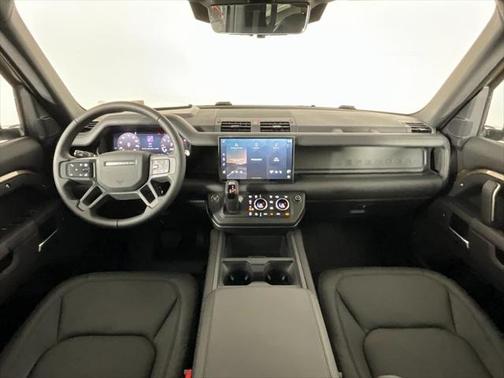 2025 Land Rover Defender 110 P400 X-Dynamic SE