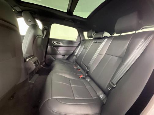 2026 Land Rover Range Rover Velar P250 SE R-Dynamic