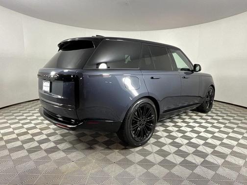 2026 Land Rover Range Rover P400 SE