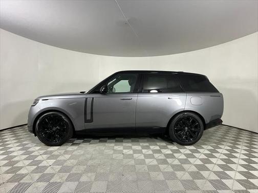 2025 Land Rover Range Rover P550e SE