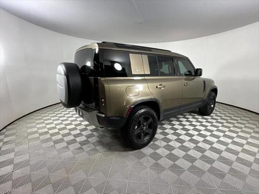 2023 Land Rover Defender 110 S