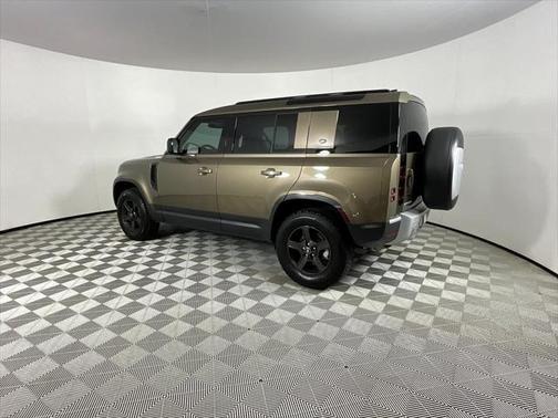 2023 Land Rover Defender 110 S