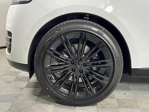 2026 Land Rover Range Rover P400 SE