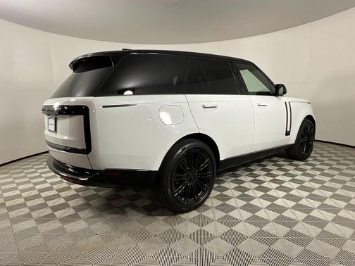 2026 Land Rover Range Rover P400 SE