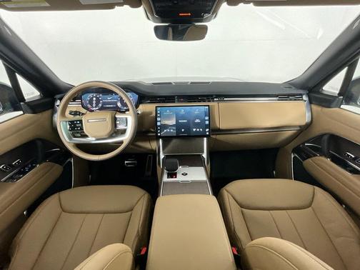 2025 Land Rover Range Rover P530 SE 7 Seat