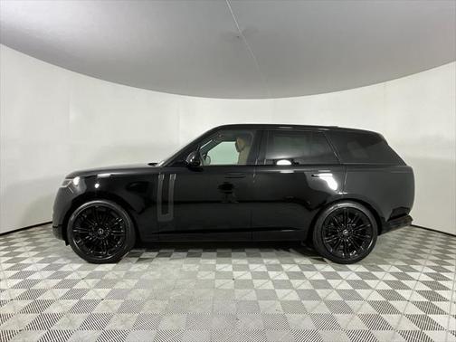 2025 Land Rover Range Rover P530 SE
