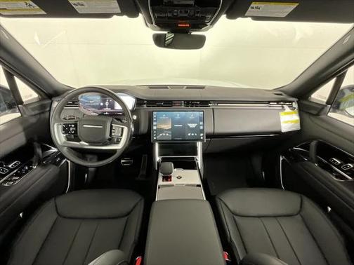 2025 Land Rover Range Rover P530 SE
